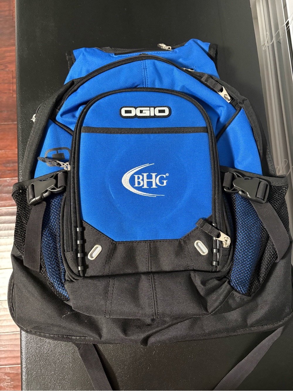 OGIO Tech Specs Fugitive Backpack Blue and Black Men's Backpack never used - Picture 9 of 10
